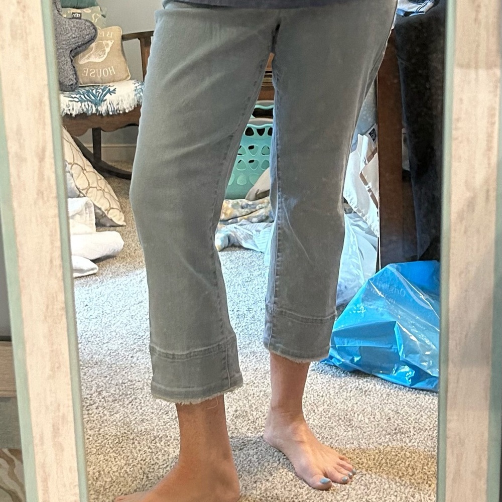 J. Jill Gray Capris Lightweight Casual Pants